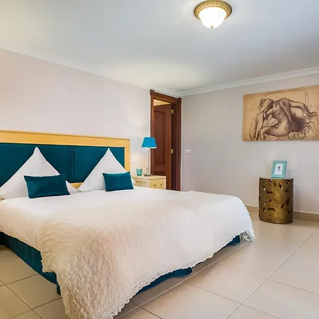 Casa Marbella Sanjuan Batista ギア・デ・イソラ
